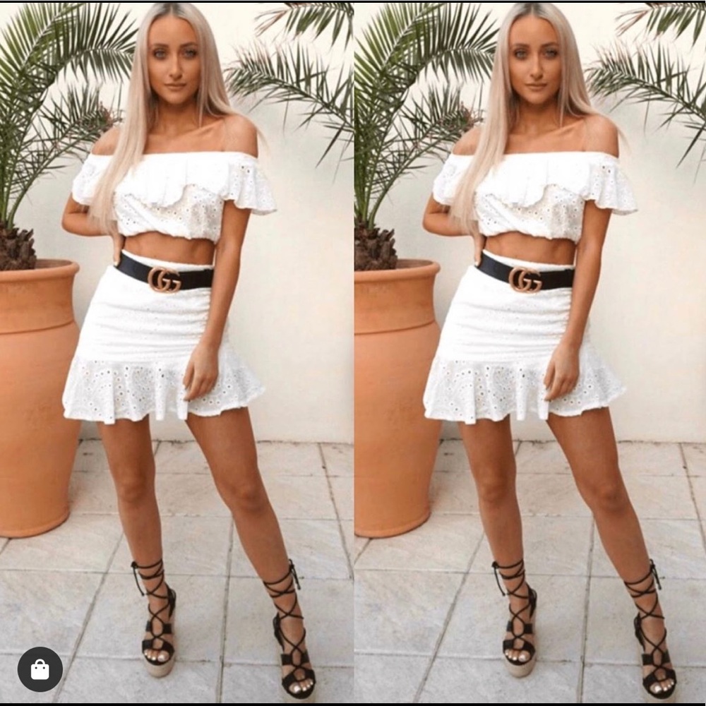 White off shoulder set